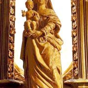 La statue de "Notre-Dame de Paimpont" à Bazouges-sous-Hédé