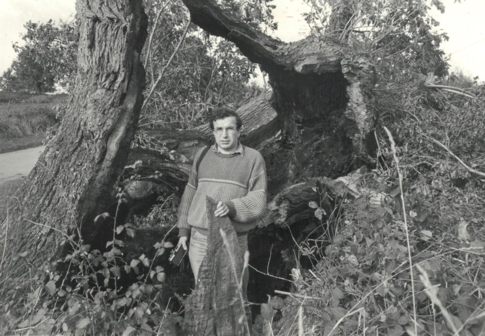 Gilles Morin au chêne de Trébran en 1987