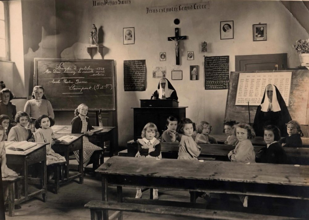 Ecole privée des filles de Paimpont en 1950