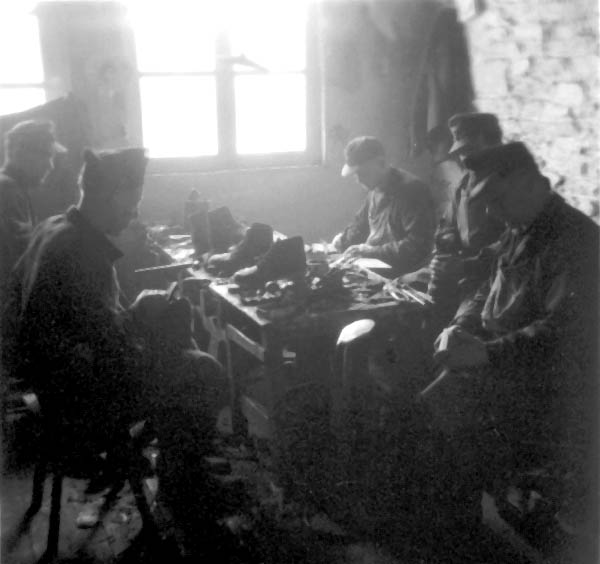 Camp de prisonniers de guerre de Coëtquidan en 1946