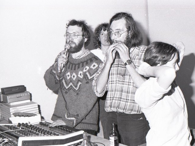 Jacques Bonno et Patrick Lebrun à la sono des Assemblées Gallèses de 1982